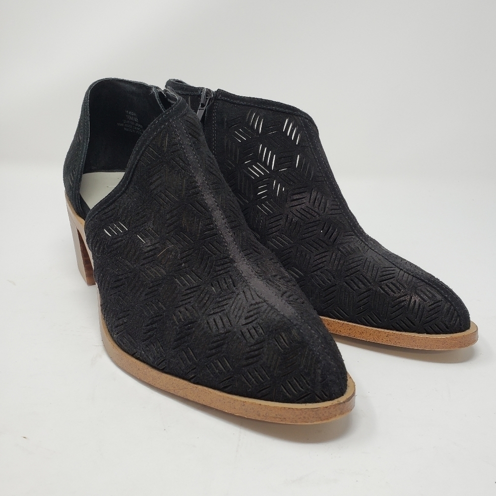 1. State Iddah Black Perforated Cutaway Booties size 10
